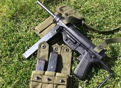 ​二战轻武器——M3式冲锋枪