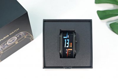 ​努比亚Watch评测—内外兼修的颠覆者