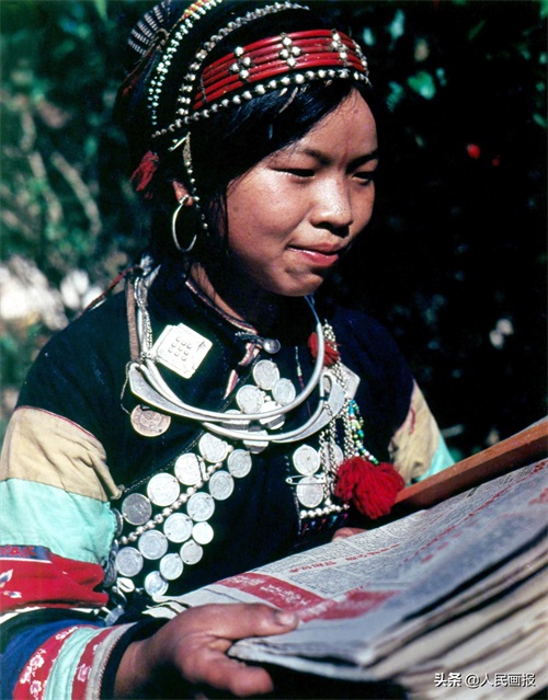 跨越，从原始社会直接进入到社会主义的苦聪人