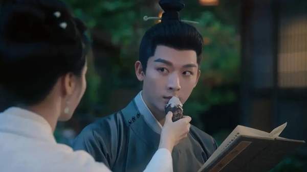 柳舟记崔行舟被烫伤是哪一集？崔行舟是怎么被烫伤的