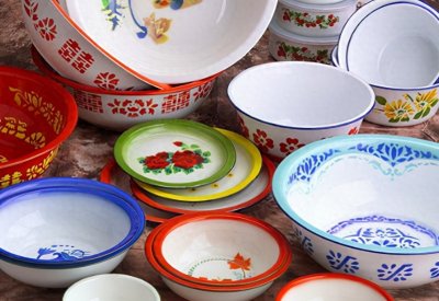 ​曾经家家户户都用得“搪瓷”，究竟是啥？为何现在很少见了？