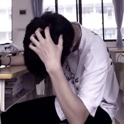 伤感颓废微信男生背影头像