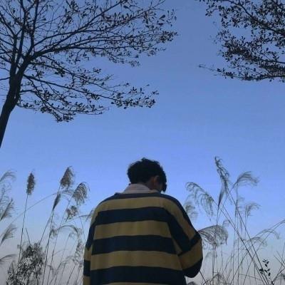 伤感颓废微信男生背影头像