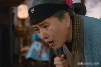 ​名著也玩儿擦边？秦可卿大秀酥胸美腿，评论区骂声一片沦为笑柄