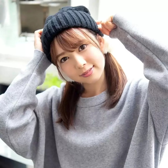 奶油治愈系大眼萌妹—岬奈奈美