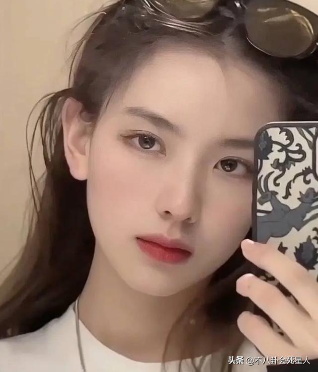 孙一宁王思聪四年前怎么认识的 出生在农村数学考6分(18)