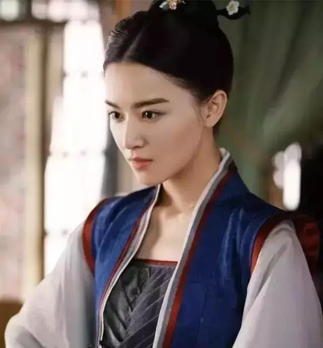 《巴啦啦小魔仙》演员再聚, 美琪、美雪如今都是高颜值!