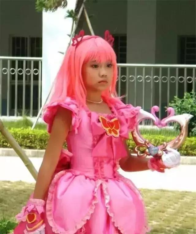 《巴啦啦小魔仙》演员再聚, 美琪、美雪如今都是高颜值!