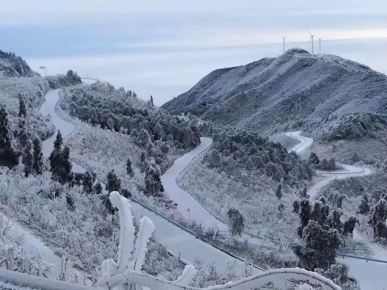 通山和赤壁哪个地方好(赤壁和通山哪个发达)