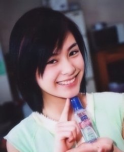 ​看完阿娇出道时的照片，终于明白为什么当年陈冠希对她一见钟情了