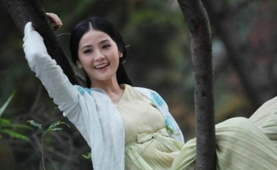 ​蔡卓妍前夫是谁为什么离婚揭秘 年少成名是非多