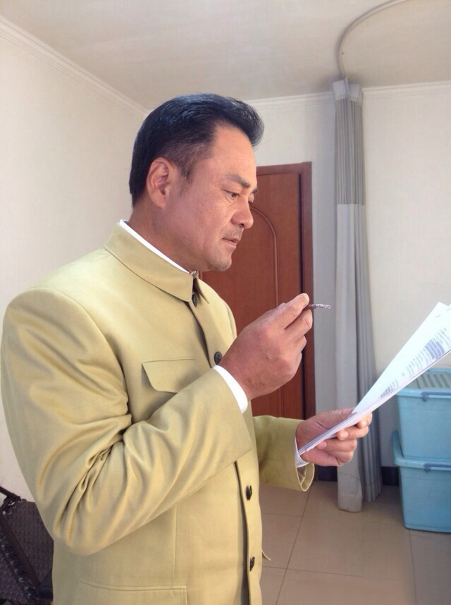 沧桑尤勇:离过一次婚,迟来的婚姻也幸福