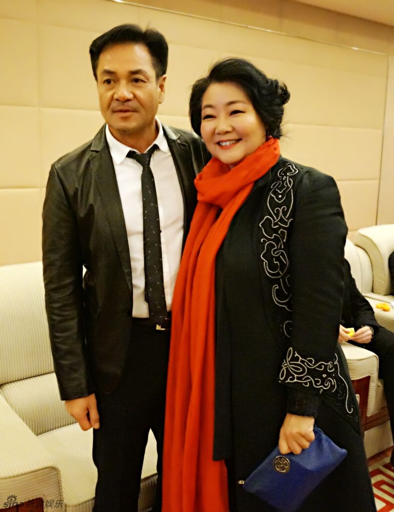 沧桑尤勇:离过一次婚,迟来的婚姻也幸福