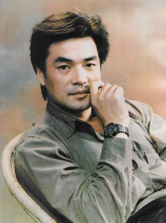 沧桑尤勇:离过一次婚,迟来的婚姻也幸福