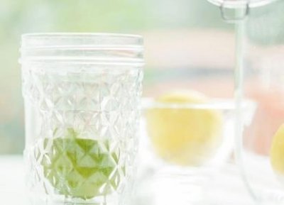 ​客厅设置餐桌餐桌放客厅的什么位置合适