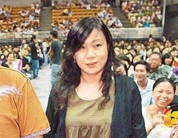 50岁的“苦情王子”张宇的妻子近照，最美的爱情叫张宇和十一郎