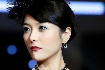 ​汪涵老婆46岁依旧迷人 , 10岁儿子却＂不忍直视＂ , 网友：像秃顶小老头