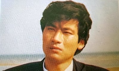 ​出道31年不温不火，老婆却靠着一首歌吃了30年，如今成春晚常客