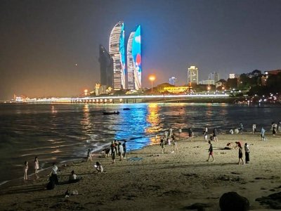 ​厦门的城市地标是什么？双子塔厦门大学郑成功雕像，还是海沧大桥