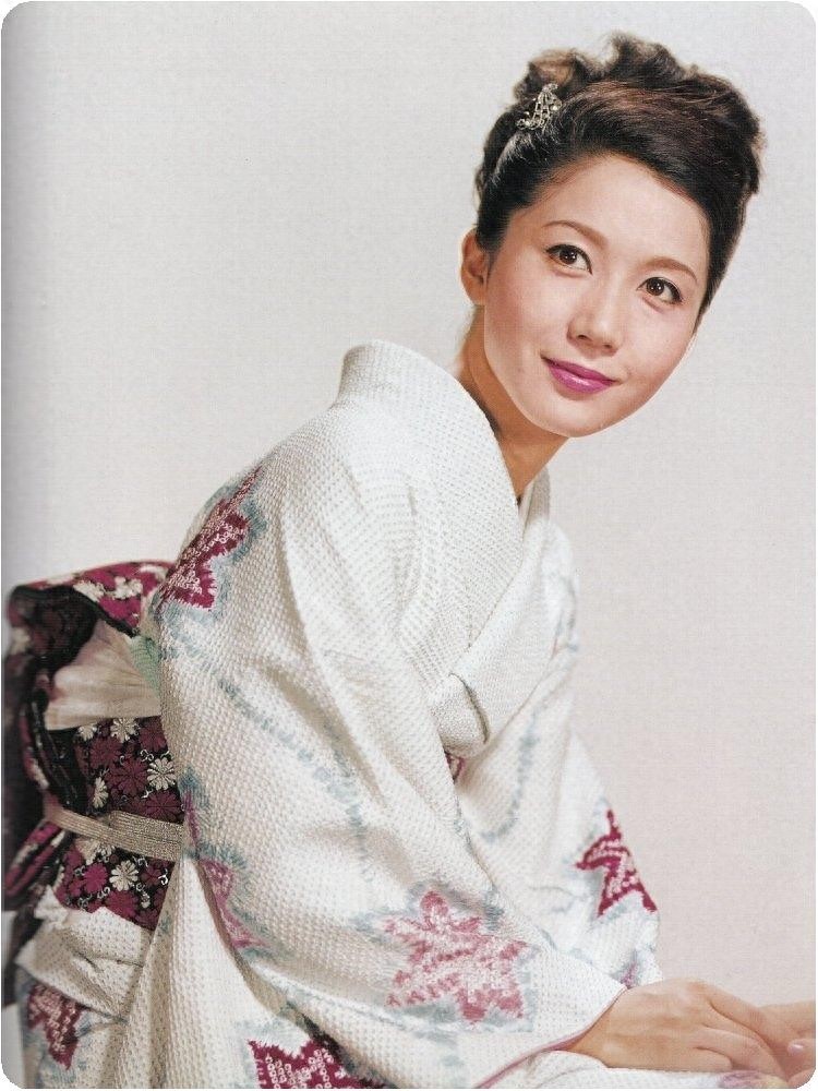 老照片：日本女影星岩下志麻