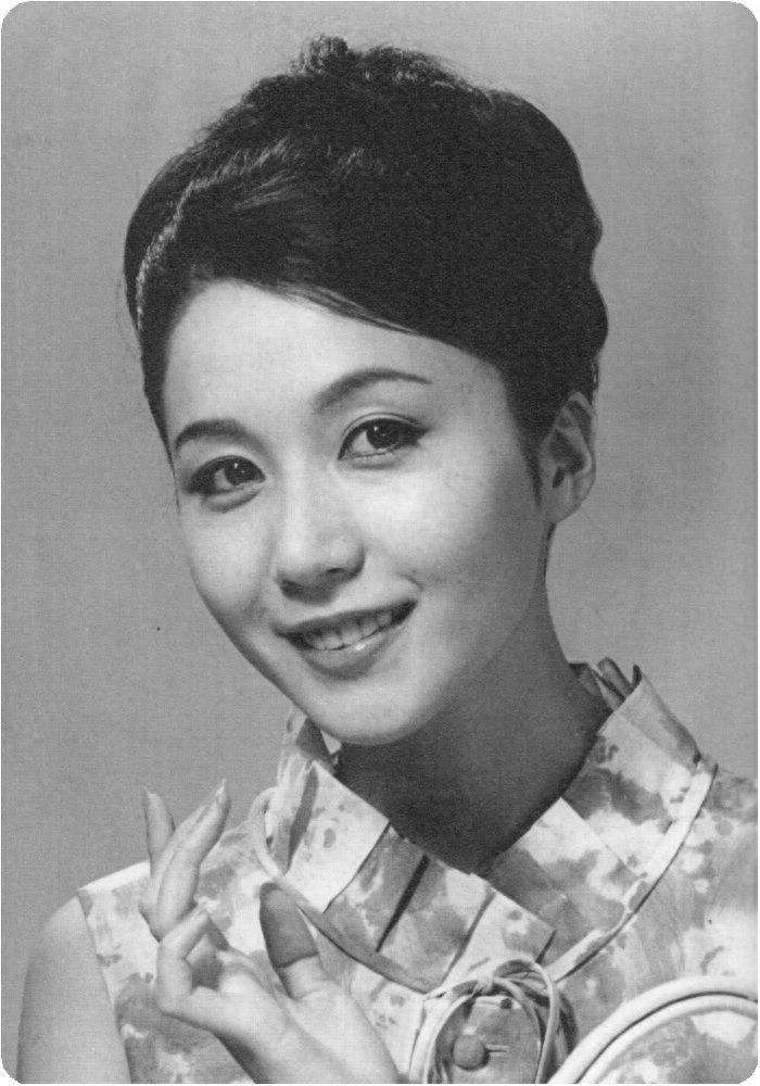 老照片：日本女影星岩下志麻