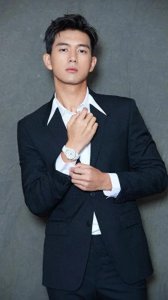 ​李现，娱乐圈的起伏与粉丝的独特操作