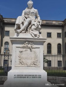 ​建校以来55个诺贝尔奖，德国伟人最多的大学之一，柏林洪堡大学