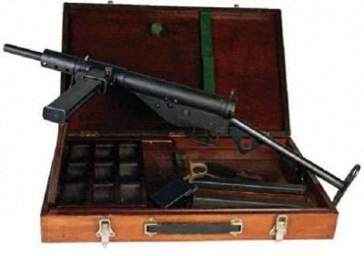 ​二战著名的走火王，司登冲锋枪