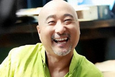 ​陈佩斯，中国内地影视小品和话剧演员著名电影表演艺术家陈强之子