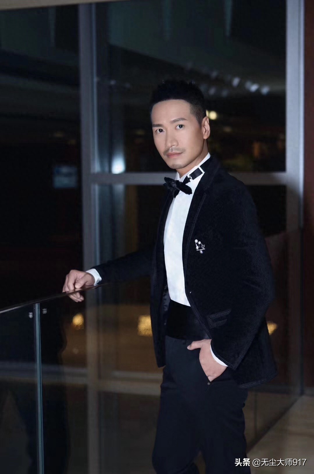 何晟铭,原名何敏,出生于“体操之乡”湖北仙桃