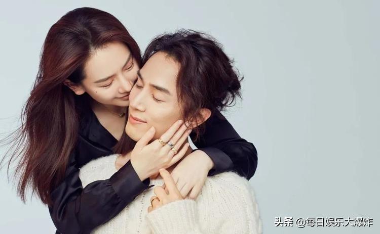 《显微镜下的大明》官宣，戚薇演的丰碧玉，玩转算盘的从商小能手