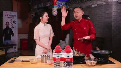 ​“遇到天大的事，我帮你扛” | 知名大厨何亮的爱情故事！