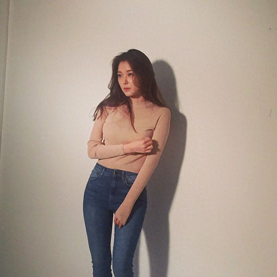 组图：韩国新晋女星赵友利