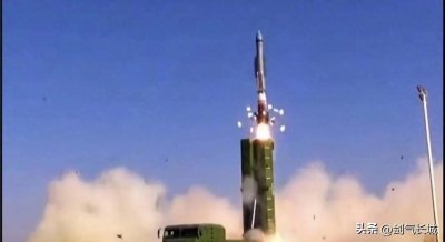 ​东大版战斧巡航导弹:DF-100，国防安全重要基石