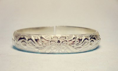 ​925银是纯银吗