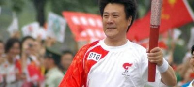 ​吕凉：演技卓越的影视常青树，德艺双馨的行业楷模