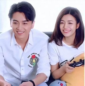 ​陈晓陈妍希婚变疑云：娱乐圈爱情的起伏