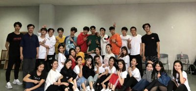 ​中戏北电2018级毕业啦！7位小生小花带光环出校园，未来一片光明