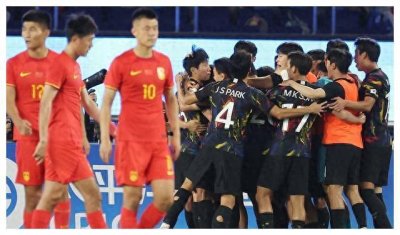 ​韩佳奇火爆脾气丢球怒撕王振澳，大连三将回家保级