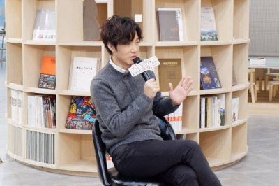 ​《我是歌手》一鸣惊人 “低音王子”王晰带首张个人专辑来蓉