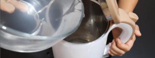 新水壶第一次烧水有斑点,新水壶第一次烧水有斑点正常吗图4