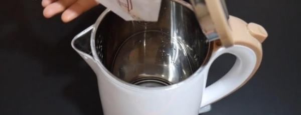 新水壶第一次烧水有斑点,新水壶第一次烧水有斑点正常吗图2