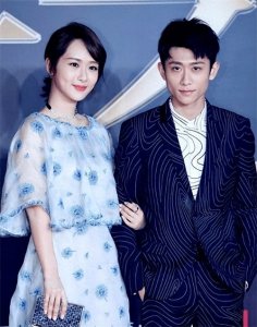 友达以上，恋爱未满：揭秘娱乐圈10对明星好友的深厚友情