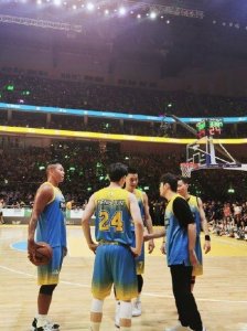 ​邓伦又双叒叕追星成功，前有张韶涵后有周杰伦，我墙都不服就服他