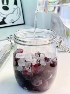 ​绿色葡萄怎么泡洒？绿葡萄泡酒