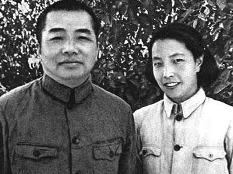 1955年授衔时，彭老总给侄子降了一级，侄子气得找他评理