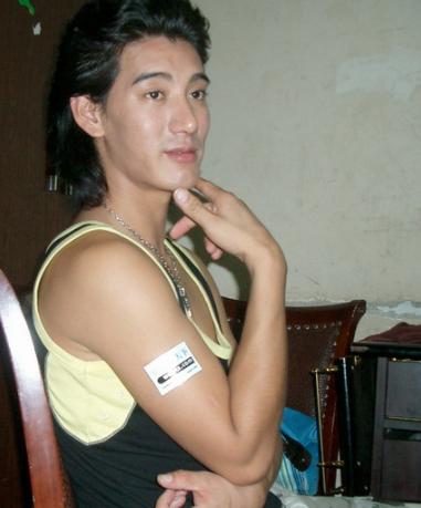 蒲巴甲04年合照（34魅力男人）(12)