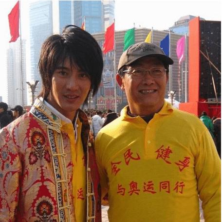 蒲巴甲04年合照（34魅力男人）(8)