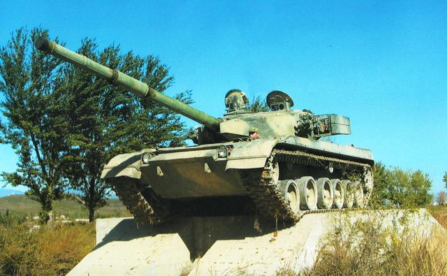 96式坦克和日本10式坦克（故障率都非常高）(7)