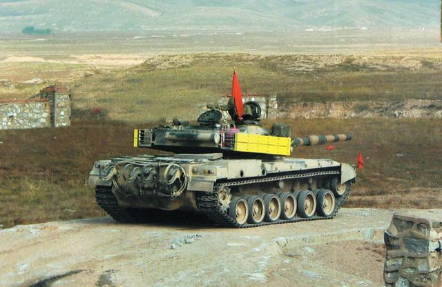 96式坦克和日本10式坦克（故障率都非常高）(3)